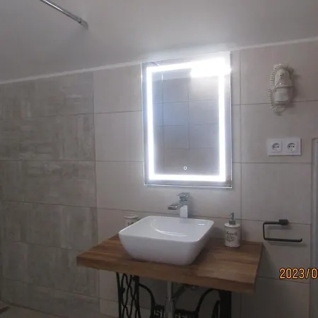 Levendulas Apartman Balatonalmadi